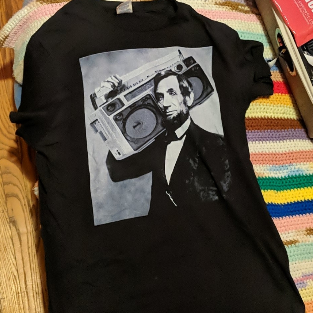 Abe Lincoln boombox shirt